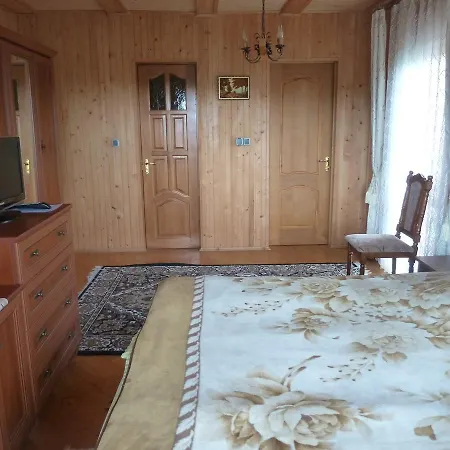 Konukevi U Olgi Truskavets